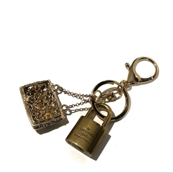 Authentic Louis Vuitton Lock & Key with Rhinestone Bag Charm Keychain Key Holder - Picture 5 of 5